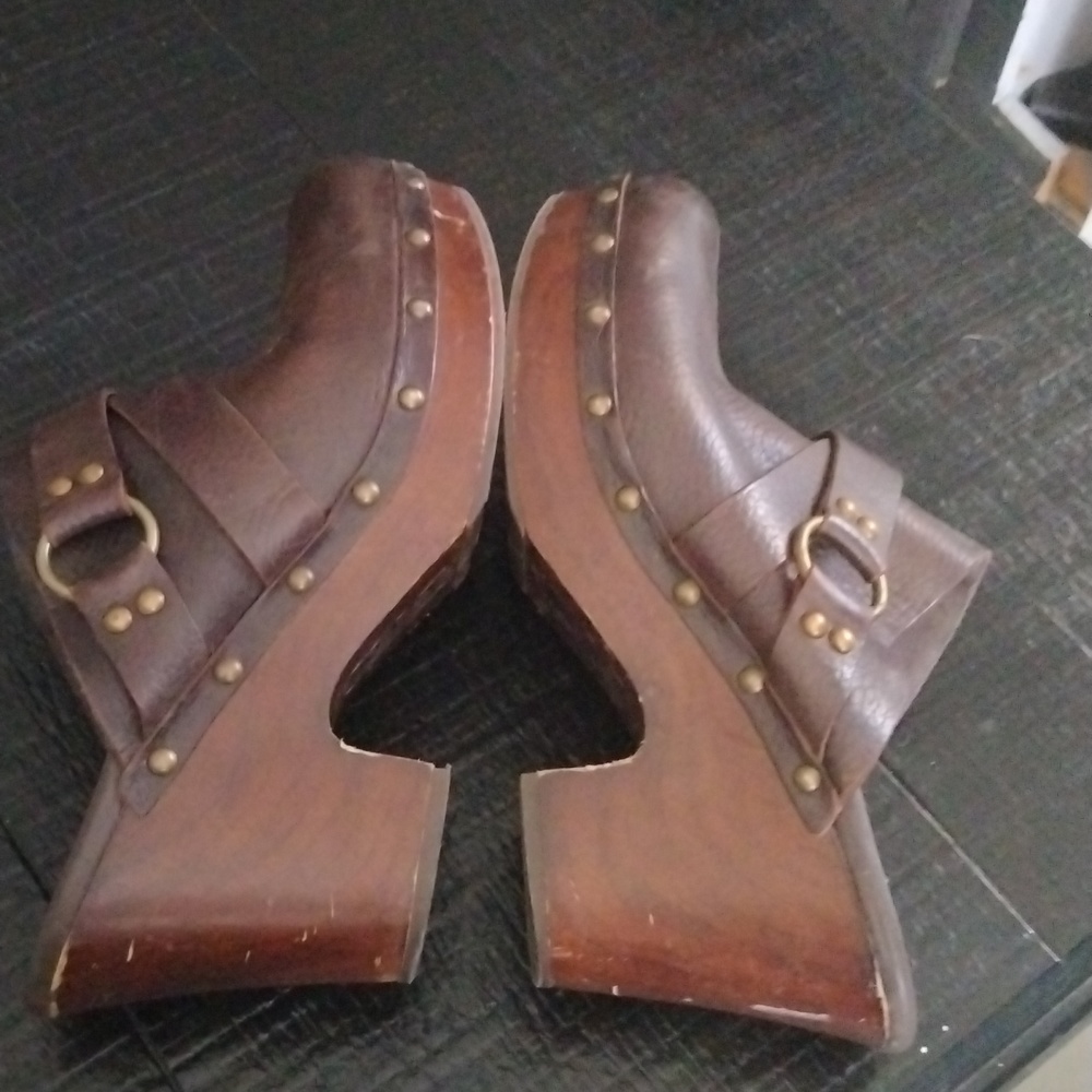 KORK EASE CLOGS - Picture 7 of 11